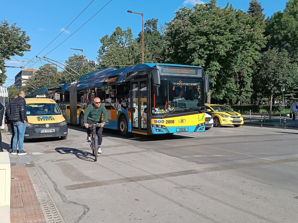 Тролейбус в София